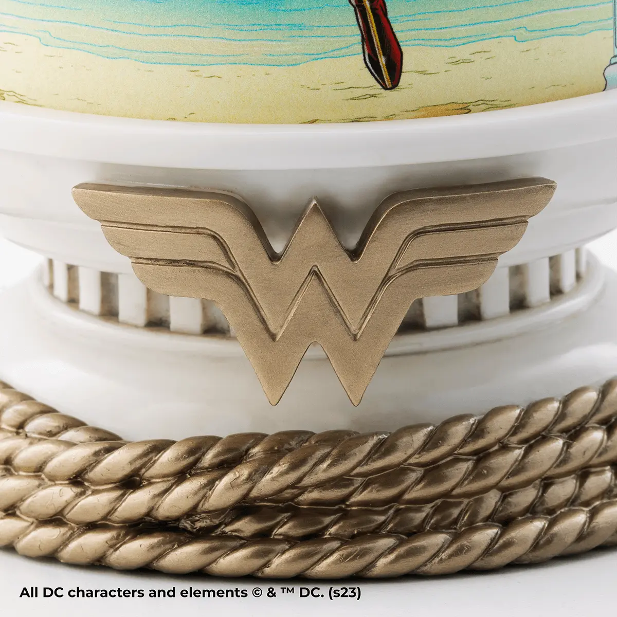 DC Wonder Woman™ – Scentsy Warmer - Image 6