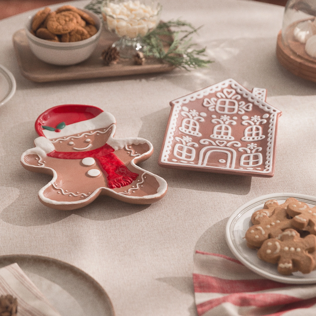 Gingerbread Plates Bundle - Image 3