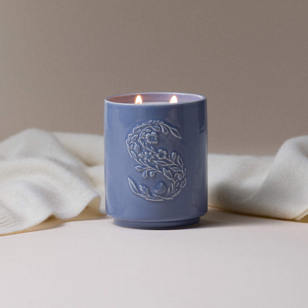 Pure Cashmere Scented Candle