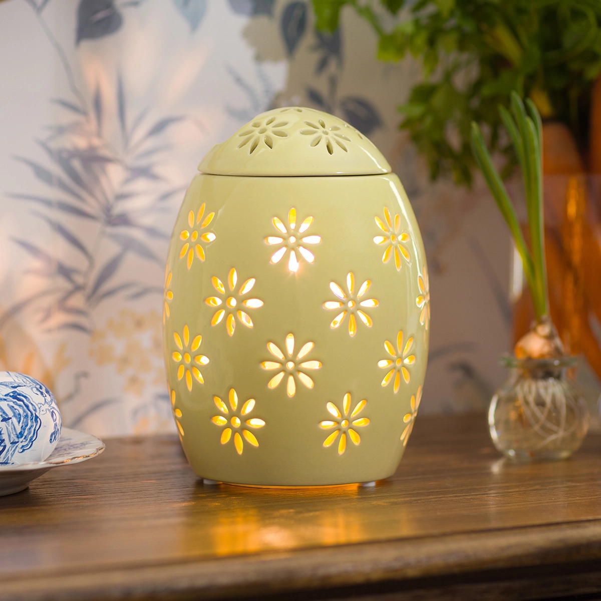 Easter Garden – Yellow Warmer - Image 4