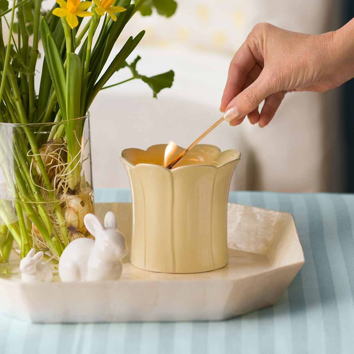 Wild Honeysuckle & Willow Scented Candle - Image 4