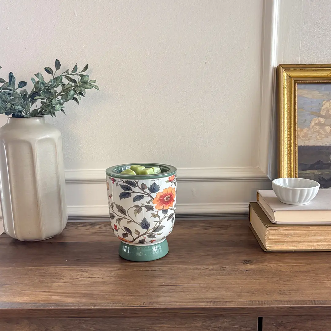 Petal & Vine Warmer - Image 4