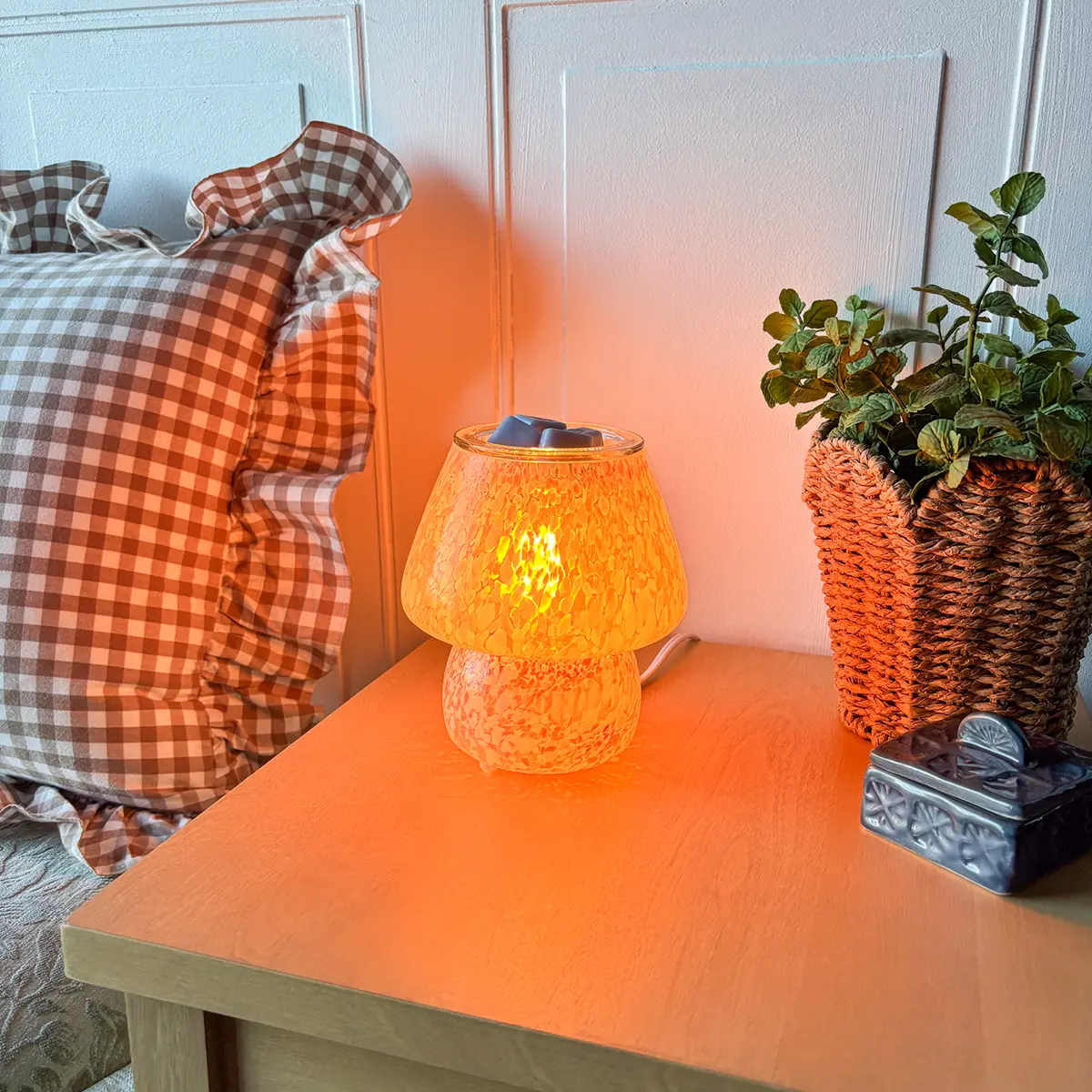 Confetti Glow – Taupe Warmer - Image 4