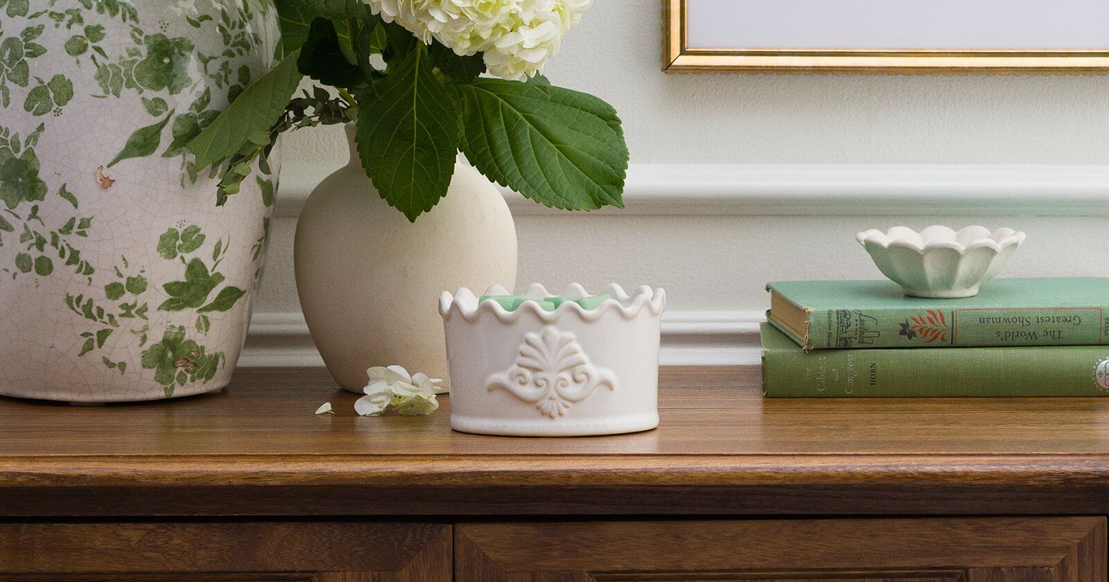 Classic Crest Warmer